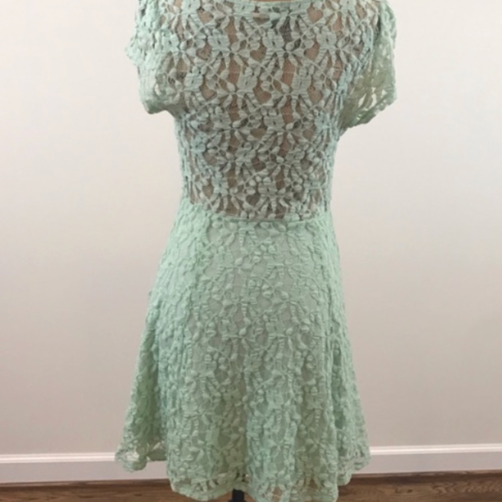 Kimchi blue lace mint green dress 👗